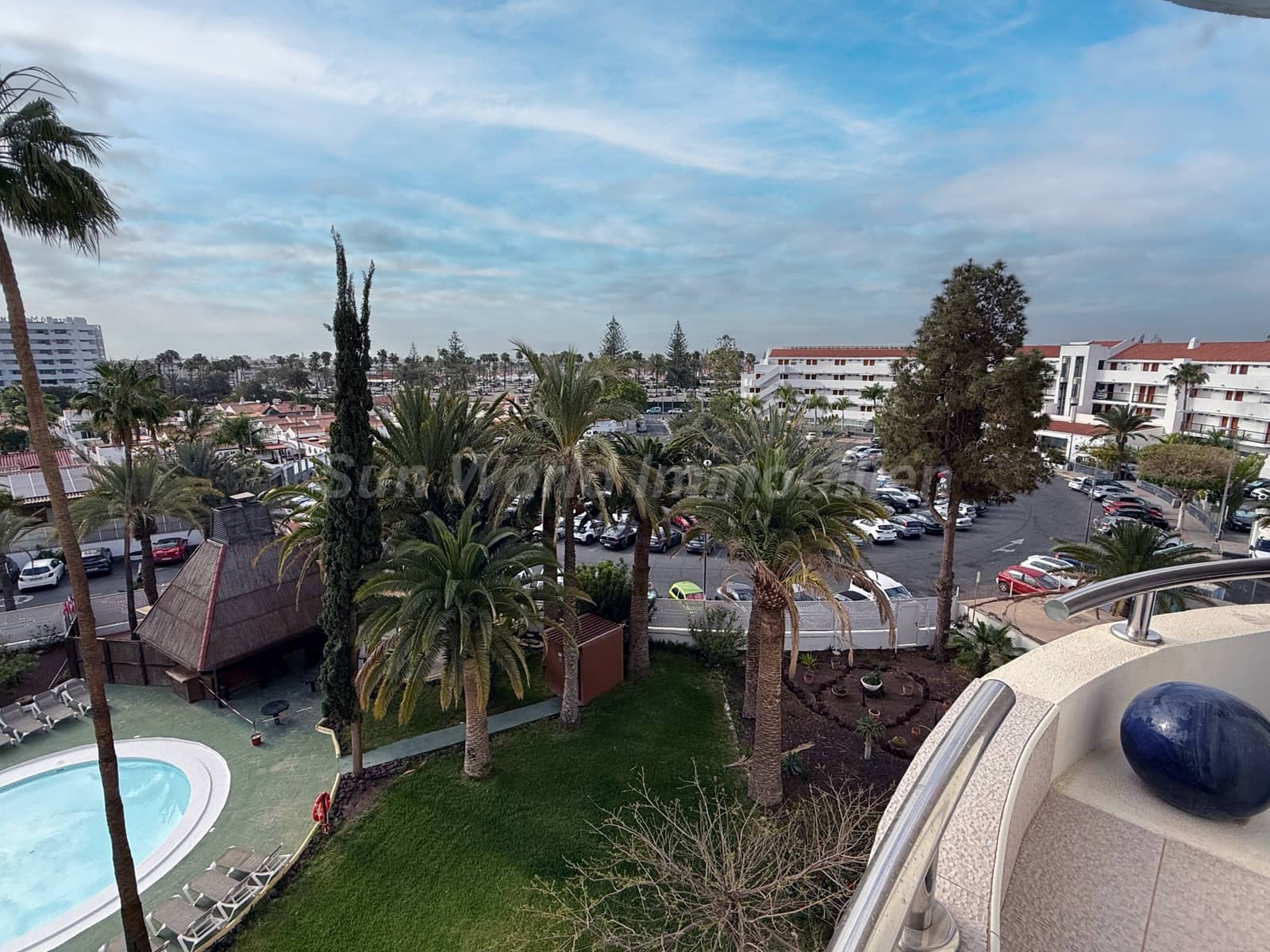 1 bedroom Flat for sale in Playa del Ingles - € 240,000 (Ref: 9789429)