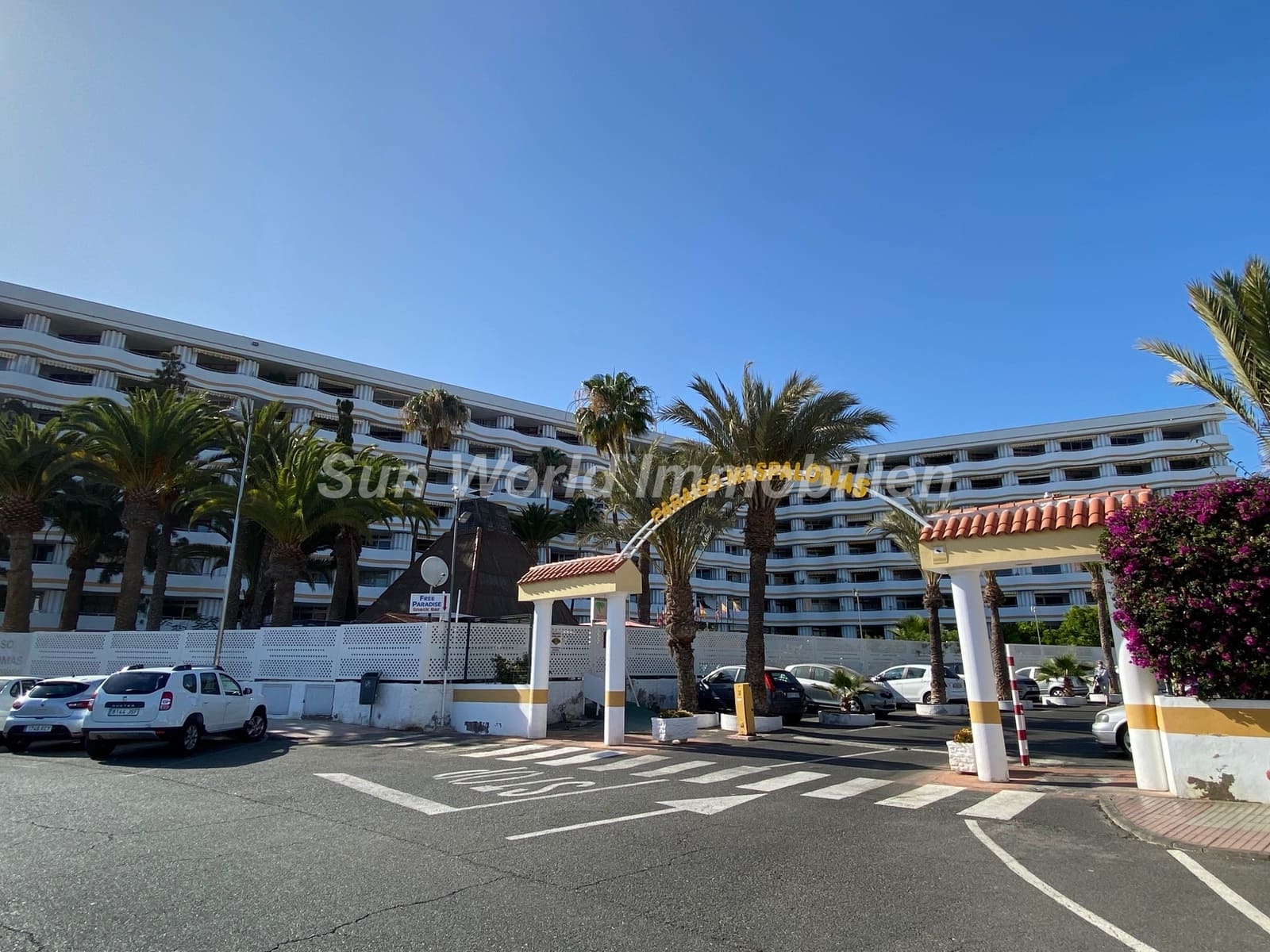 1 bedroom Flat for sale in Playa del Ingles - € 240,000 (Ref: 9789429)