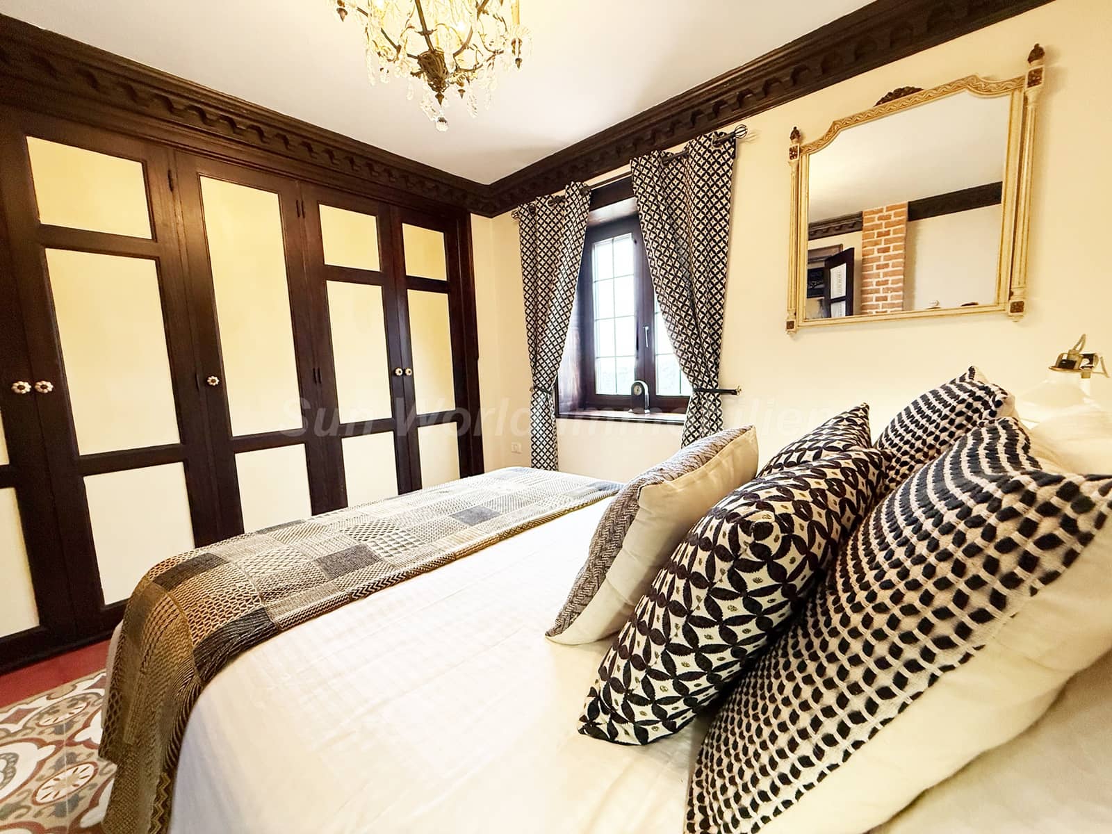 3 soveværelse Byhus til salg i Moya - € 900.000 (Ref: 9800282)