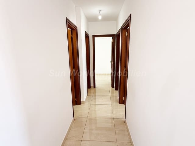 3 camera da letto Appartamento da affittare in Vecindario, Santa Lucía de Tirajana con garage - 900 € (Rif: 9889533)