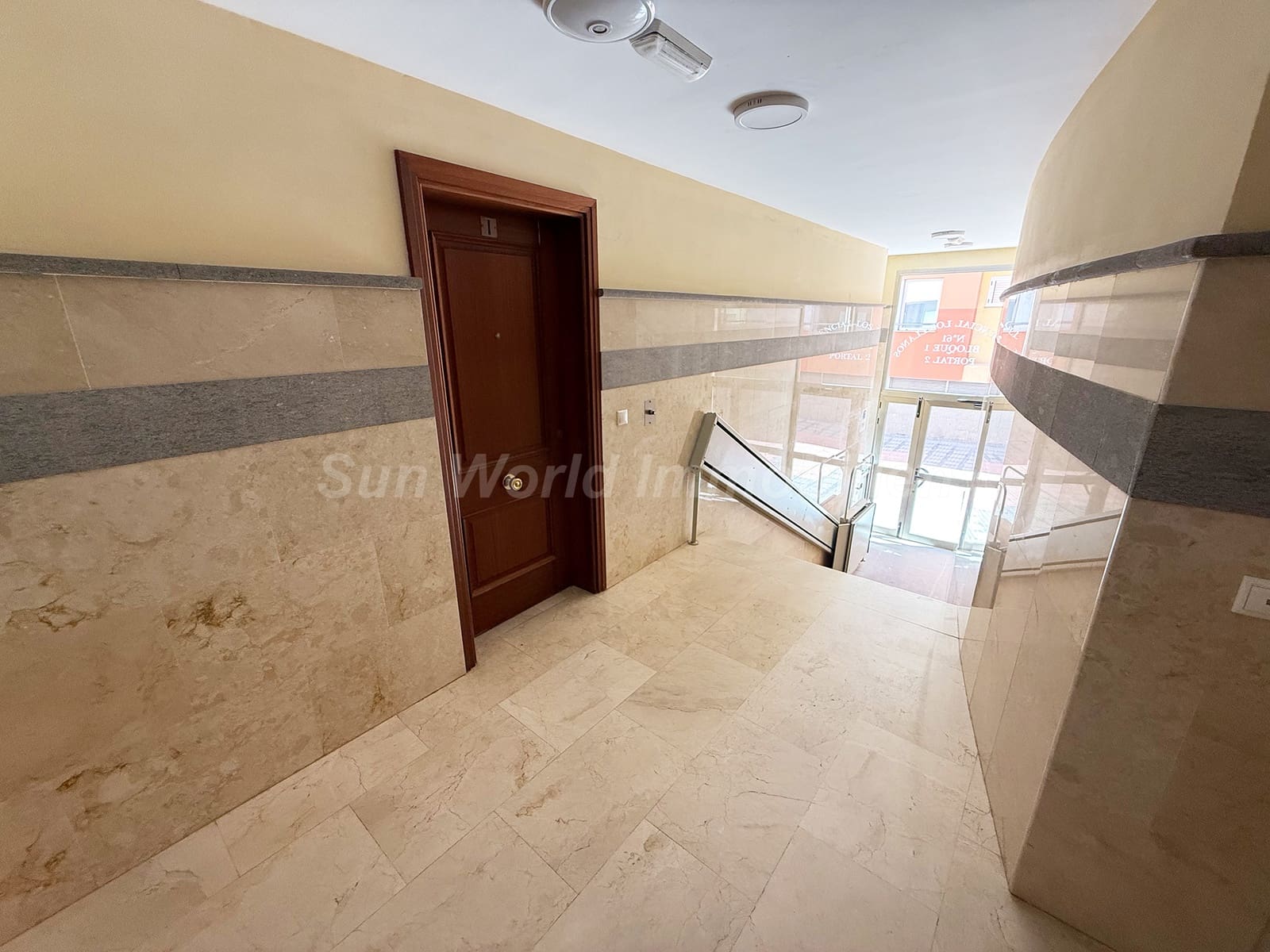 3 camera da letto Appartamento da affittare in Vecindario con garage - 900 € (Rif: 9889533)