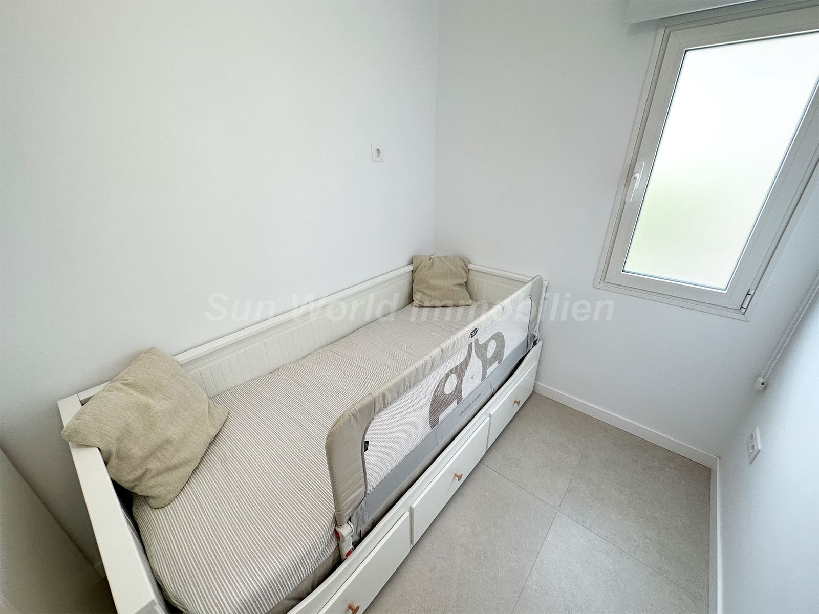 2 Zimmer Wohnung zu vermieten in San Agustin mit Pool Garage - 1.500 € (Ref: 9899822)