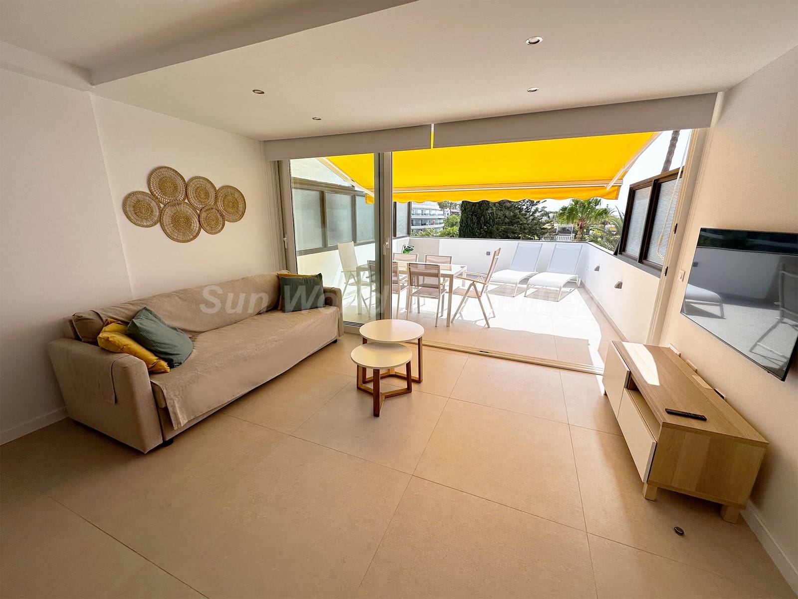 2 Zimmer Wohnung zu vermieten in San Agustin mit Pool Garage - 1.500 € (Ref: 9899822)