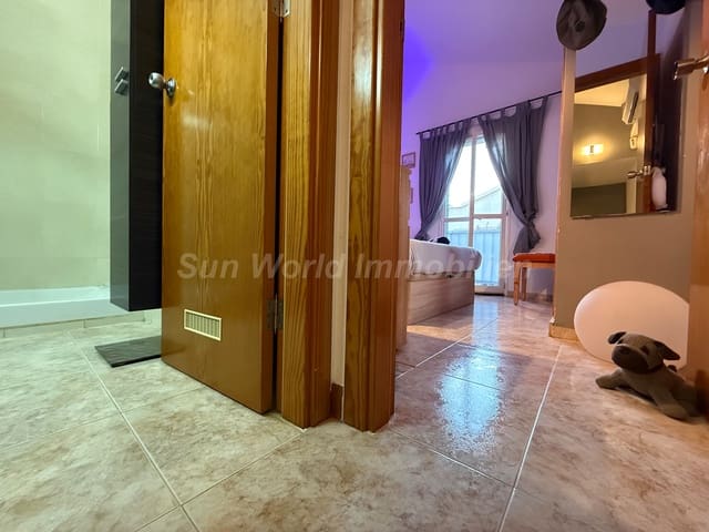 1 sovrum Radhus att hyra i Campo Internacional, San Bartolomé de Tirajana med pool - 1 200 € (Ref: 9958419)