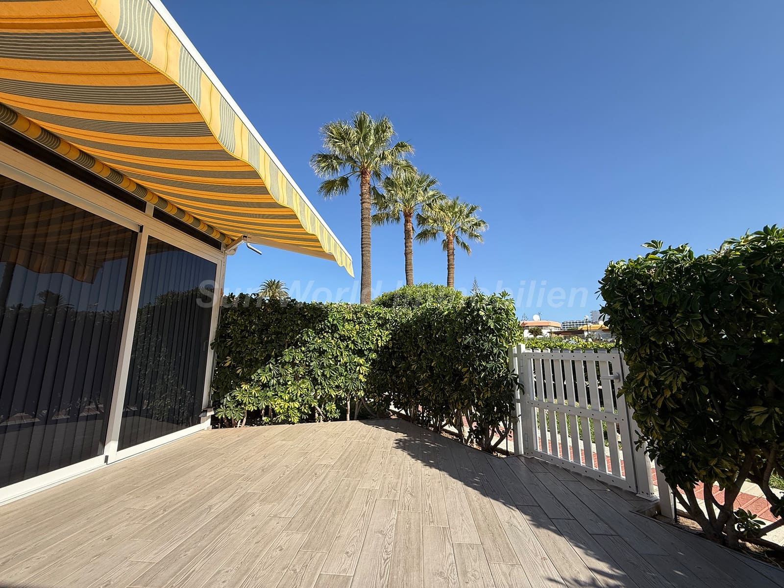 2 bedroom Bungalow for sale in Playa del Ingles - € 499,000 (Ref: 9964164)