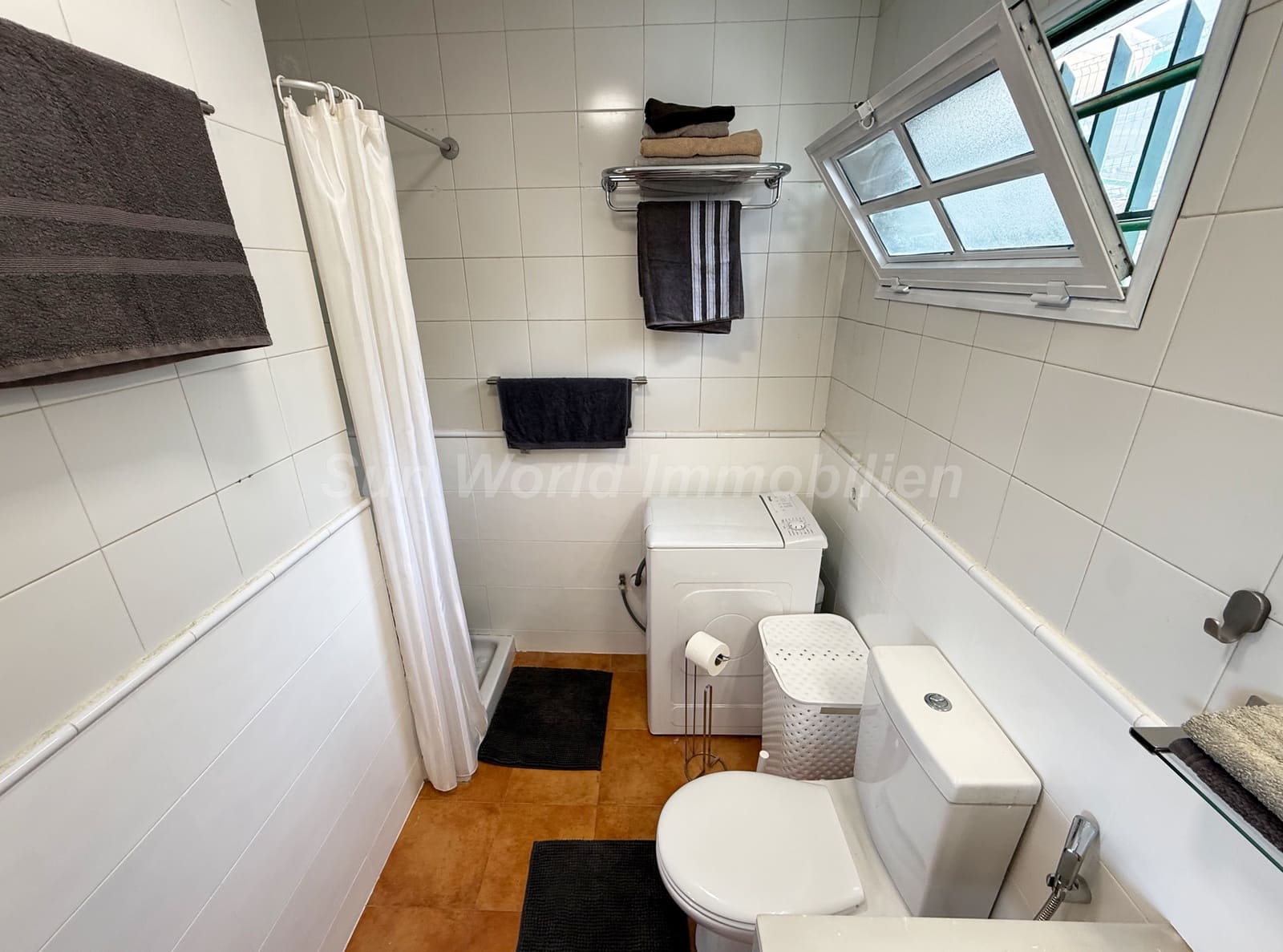 1 Zimmer Wohnung zu vermieten in Sonneland mit Pool - 950 € (Ref: 9977969)
