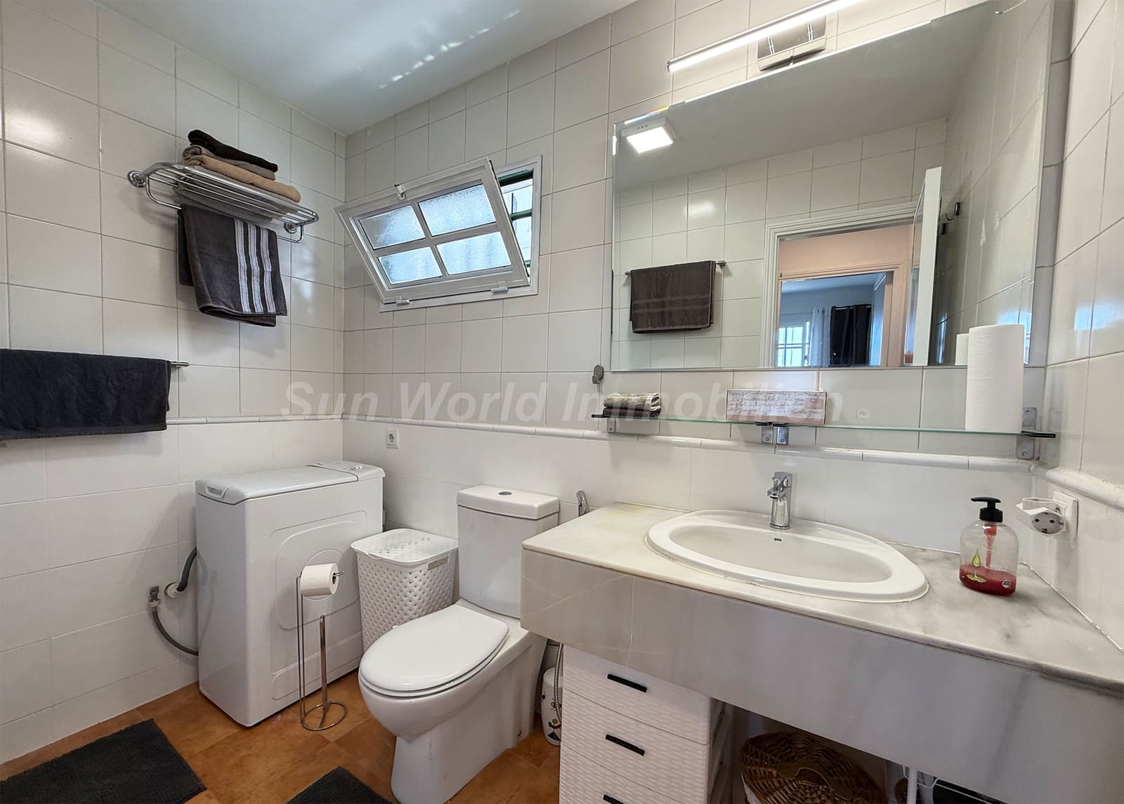 1 Zimmer Wohnung zu vermieten in Sonneland mit Pool - 950 € (Ref: 9977969)