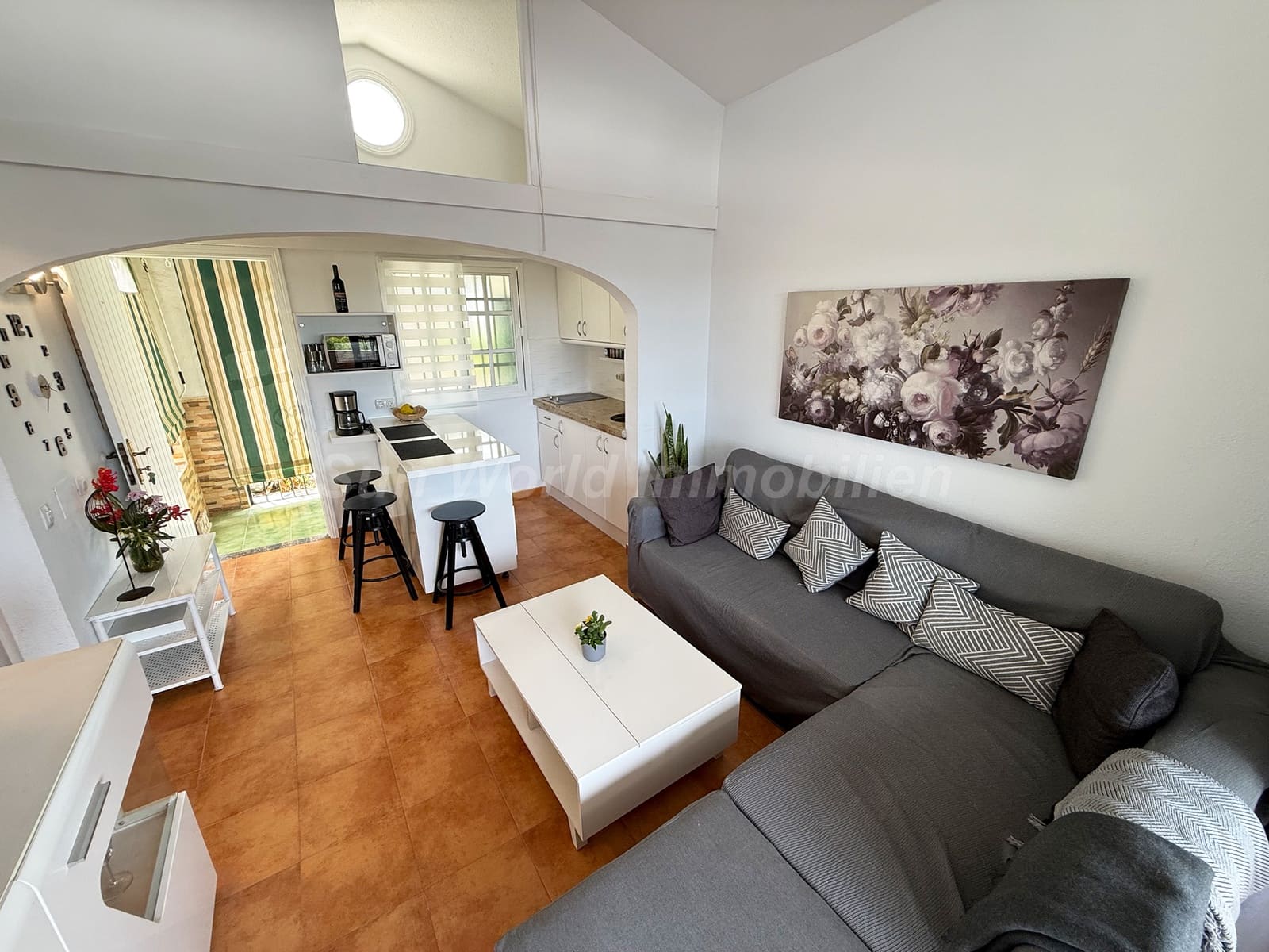 1 Zimmer Wohnung zu vermieten in Sonneland mit Pool - 950 € (Ref: 9977969)