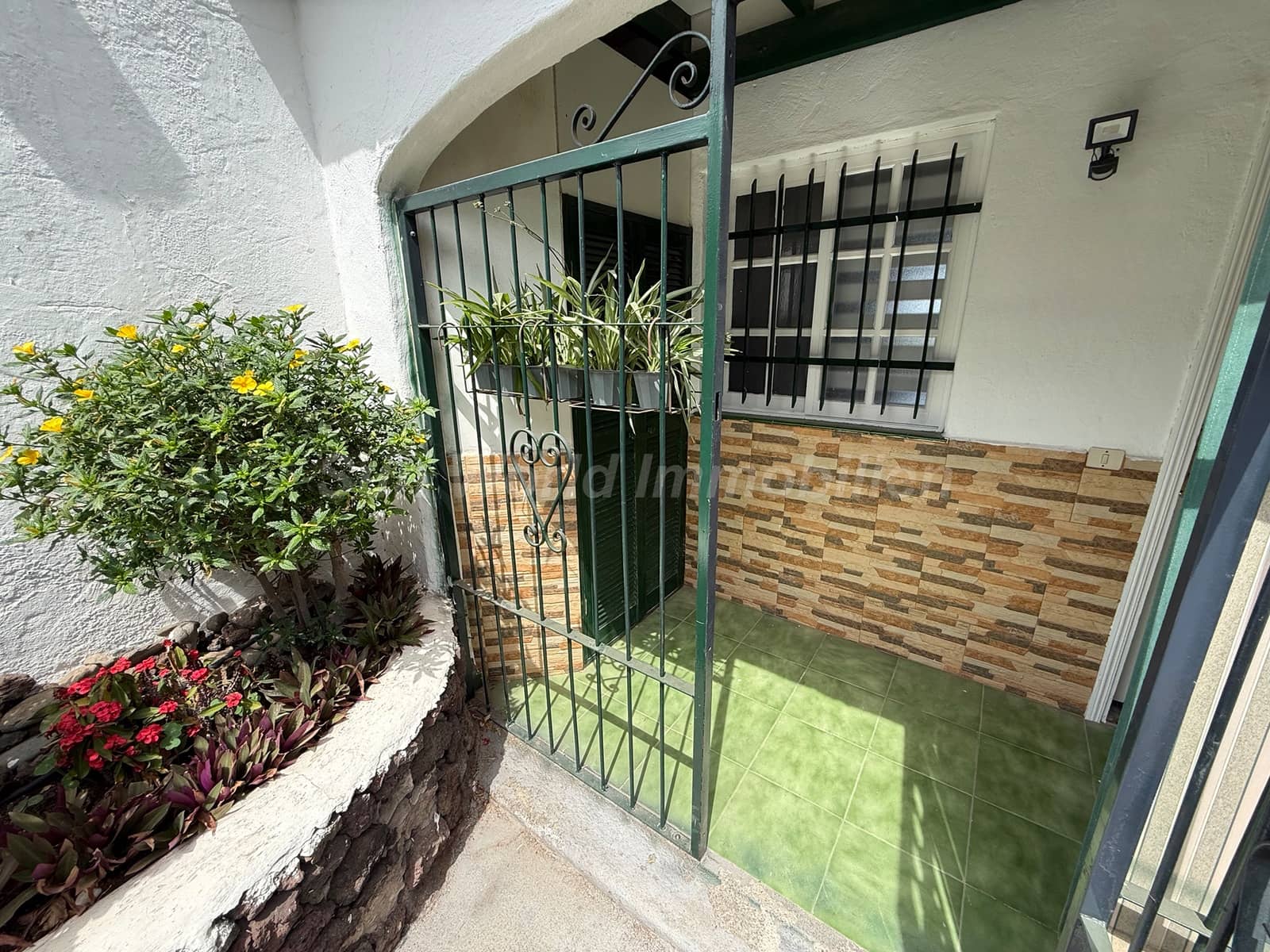 1 Zimmer Wohnung zu vermieten in Sonneland mit Pool - 950 € (Ref: 9977969)