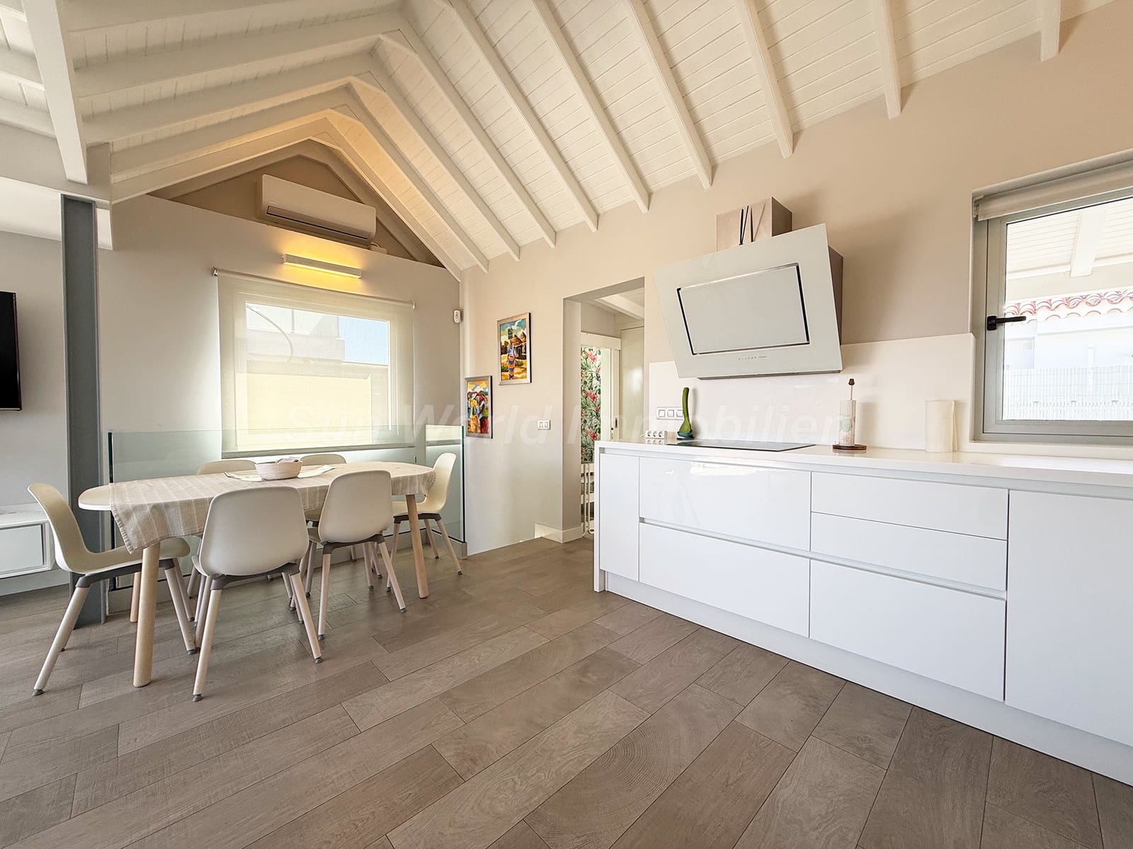 3 soverom Bungalow til leie i Campo Internacional med svømmebasseng garasje - € 2 800 (Ref: 9977971)