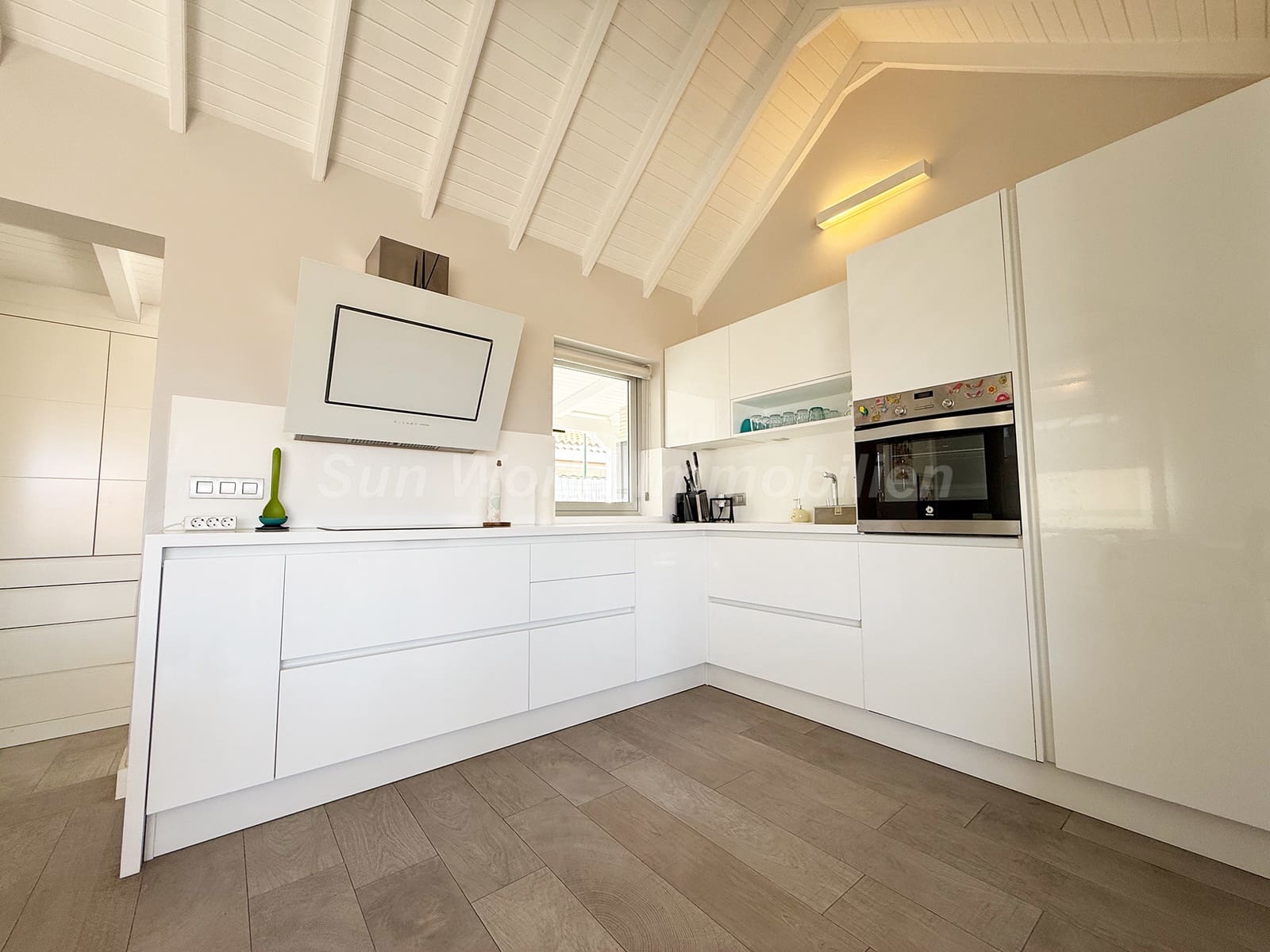 3 soverom Bungalow til leie i Campo Internacional med svømmebasseng garasje - € 2 800 (Ref: 9977971)