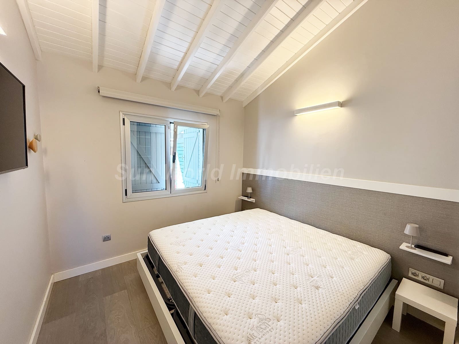 3 soverom Bungalow til leie i Campo Internacional med svømmebasseng garasje - € 2 800 (Ref: 9977971)