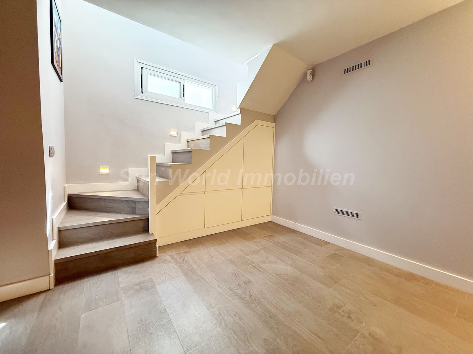 3 soverom Bungalow til leie i Campo Internacional med svømmebasseng garasje - € 2 800 (Ref: 9977971)