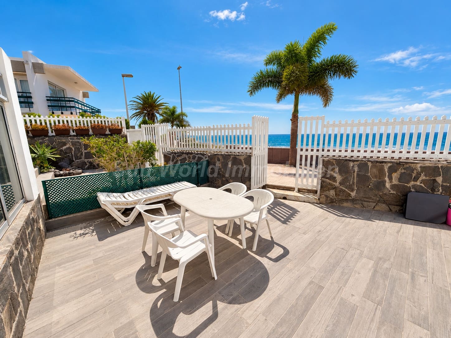 1 quarto Bungalow para arrendar em San Agustin - 1 400 € (Ref: 9977973)