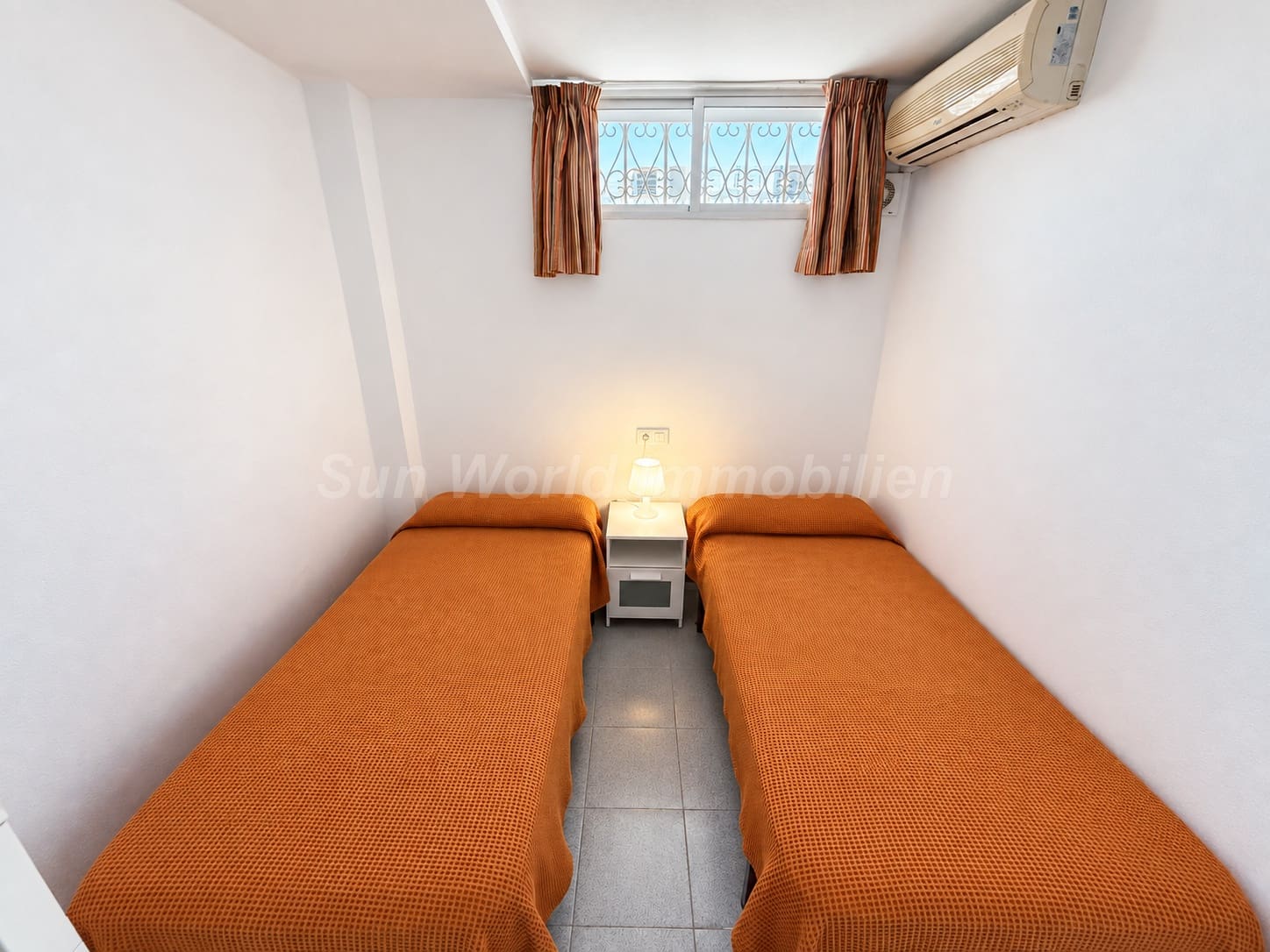 1 quarto Bungalow para arrendar em San Agustin - 1 400 € (Ref: 9977973)