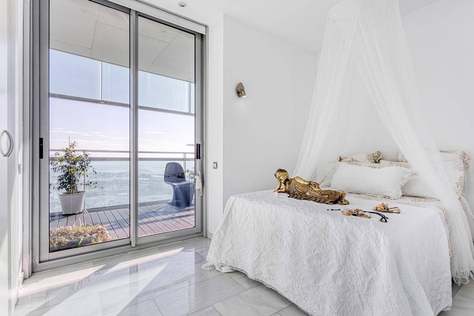 3 slaapkamer Flat te koop in Barcelona stad met zwembad garage - € 1.780.000 (Ref: 10118089)