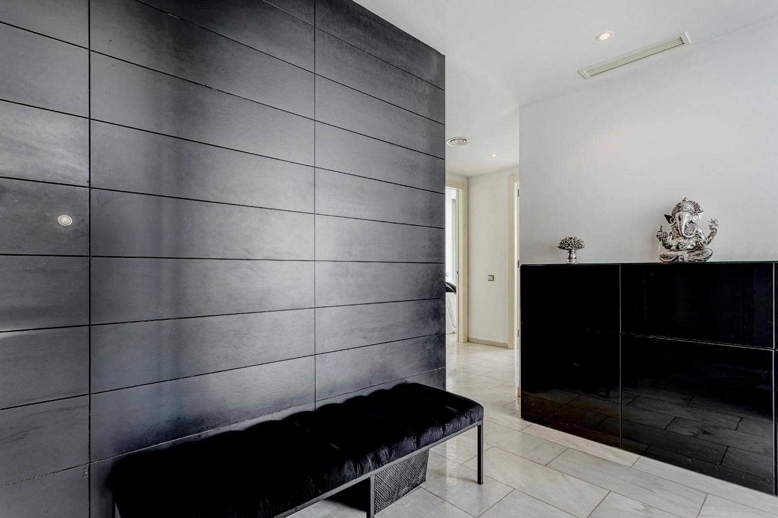 3 slaapkamer Flat te koop in Barcelona stad met zwembad garage - € 1.780.000 (Ref: 10118089)