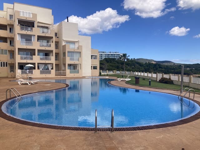 2 sovrum Lägenhet till salu i Santa Eulalia / Santa Eularia med pool - 785 000 € (Ref: 9943797)