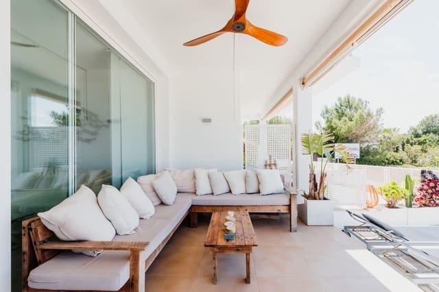 Hus til salgs i Cala Tarida, San Jose / Sant Josep de Sa Talaia med svømmebasseng garasje - € 1 100 000 (Ref: 9943799)