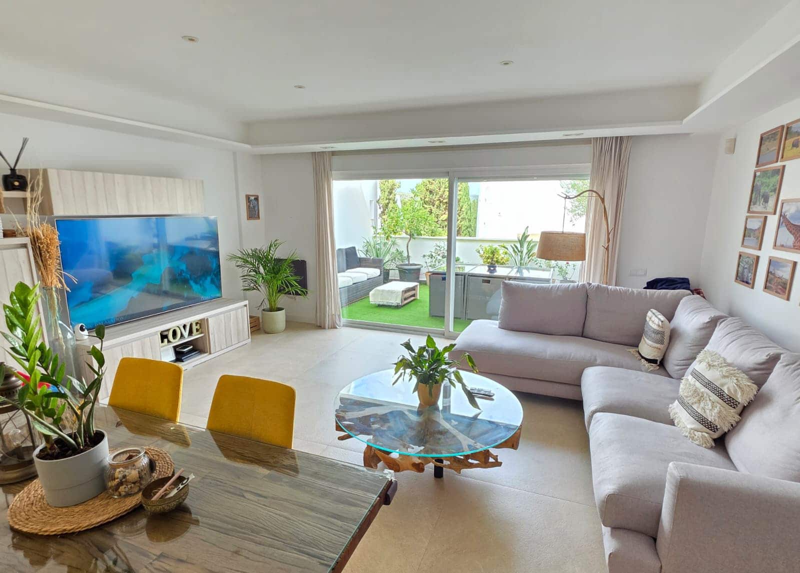 Byhus til salg i Santa Eulalia / Santa Eularia med swimmingpool garage - € 965.000 (Ref: 9943803)