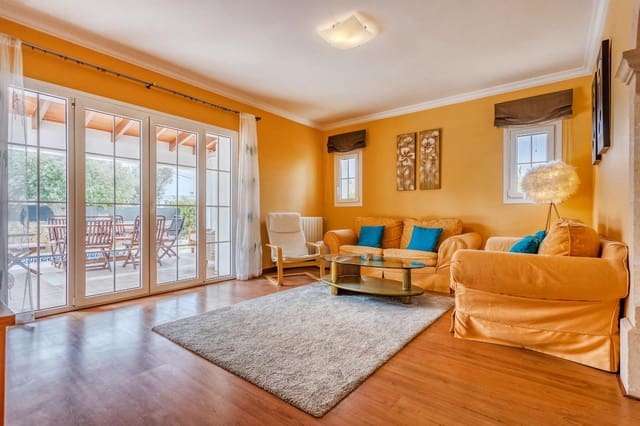 4 sypialnia Willa na sprzedaż w Cala d'Or, Santanyí z basenem - 900 000 € (Ref: 8500383)