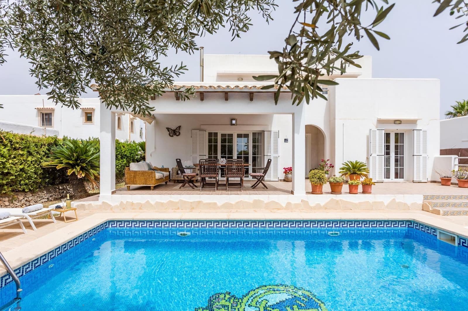 4 soveværelse Villa til salg i Cala d'Or med swimmingpool - € 900.000 (Ref: 8500383)