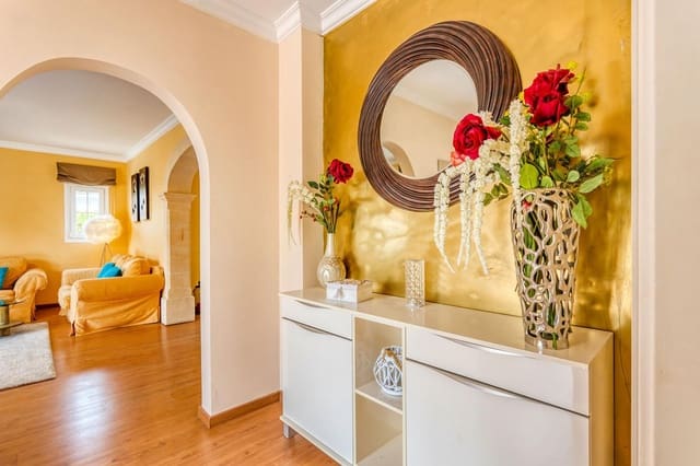 4 sypialnia Willa na sprzedaż w Cala d'Or, Santanyí z basenem - 900 000 € (Ref: 8500383)