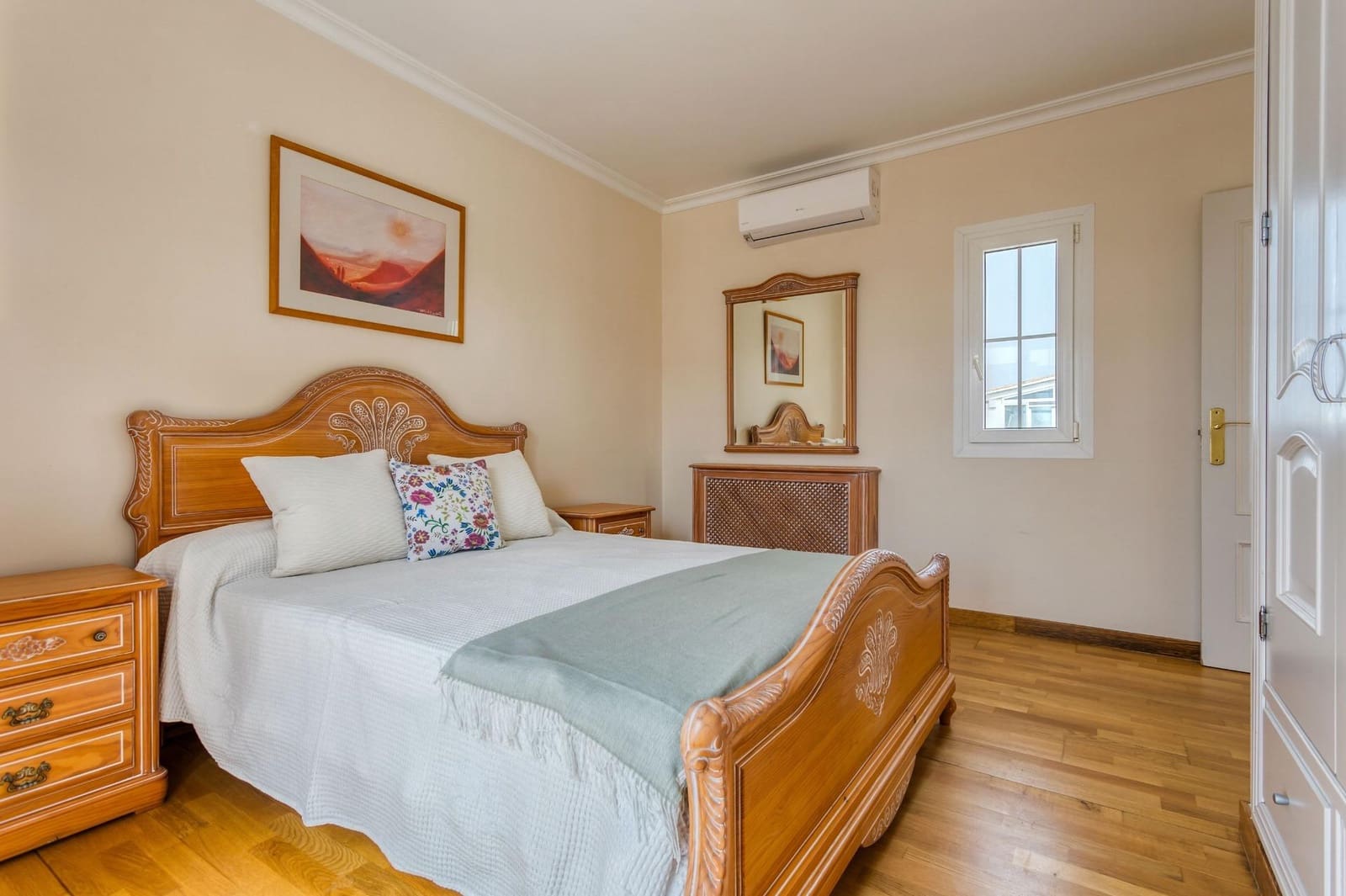 4 soveværelse Villa til salg i Cala d'Or med swimmingpool - € 900.000 (Ref: 8500383)