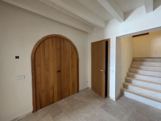 4 soveværelse Villa til salg i Ses Salines med garage - € 1.100.000 (Ref: 9228633)