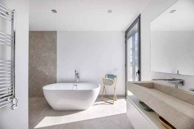 4 soveværelse Villa til salg i Palma de Mallorca - € 1.790.000 (Ref: 9468528)