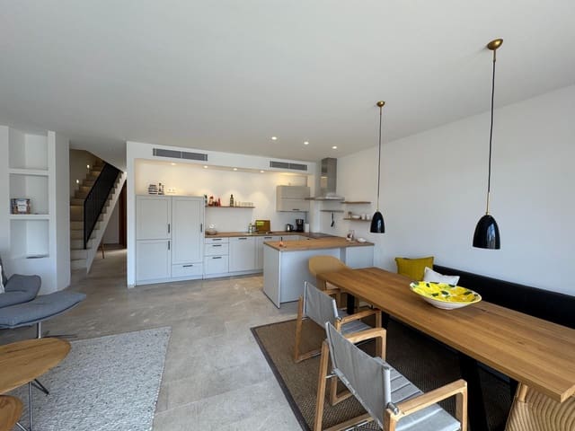 2 bedroom Semi-detached Villa for sale in Santanyí - € 590,000 (Ref: 9814375)