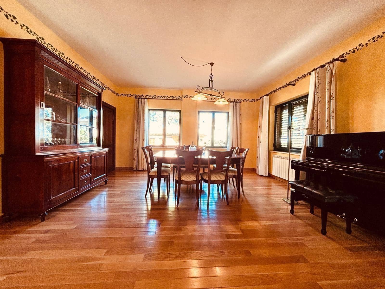 5 quarto Moradia para venda em Alba de Tormes com piscina garagem - 635 000 € (Ref: 10017571)