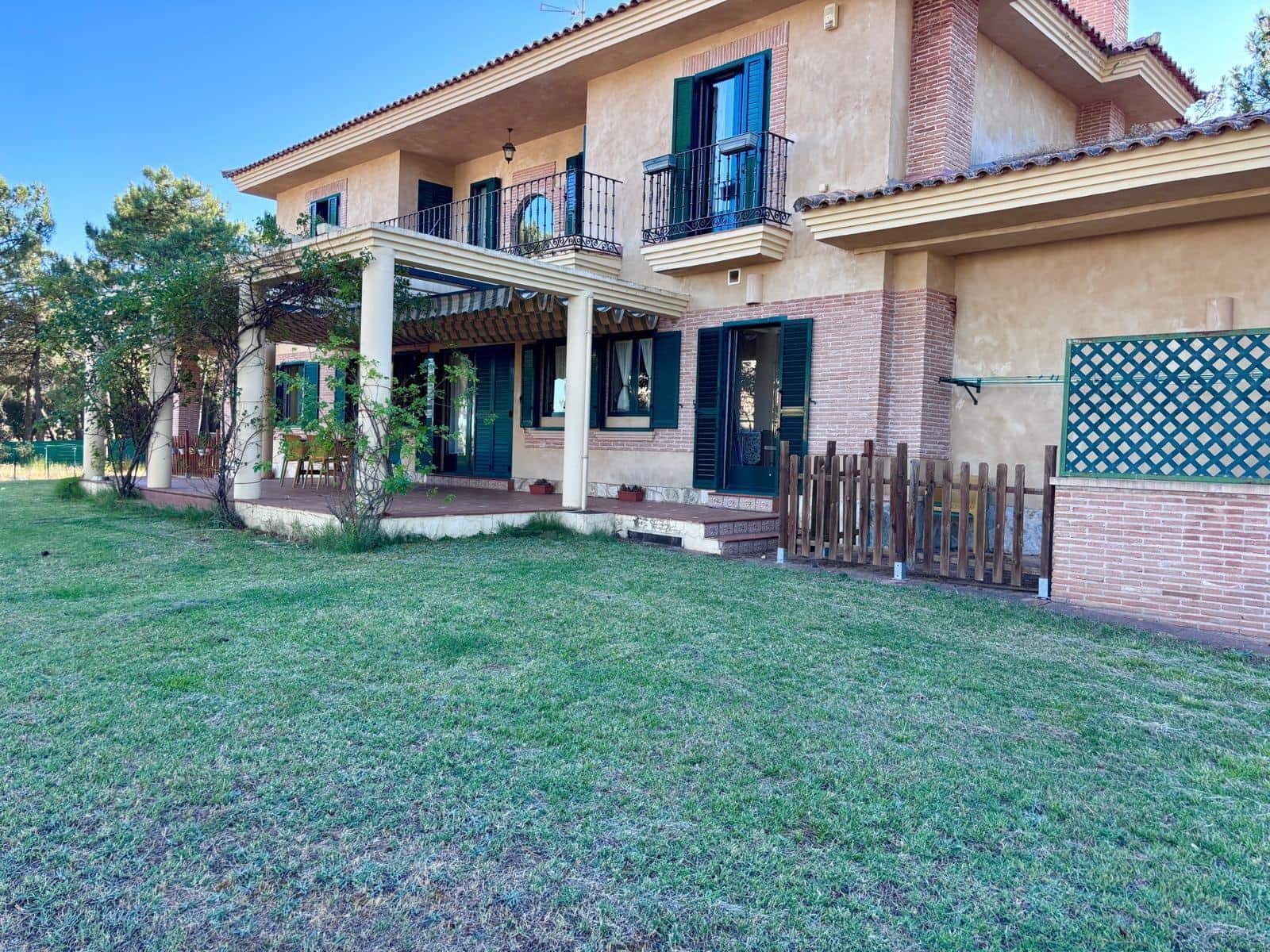 5 quarto Moradia para venda em Alba de Tormes com piscina garagem - 635 000 € (Ref: 10017571)