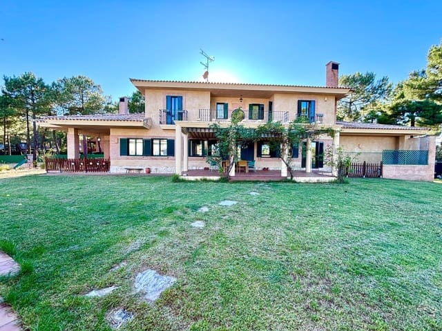 5 Zimmer Villa zu verkaufen in Alba de Tormes mit Pool Garage - 535.000 € (Ref: 10017571)