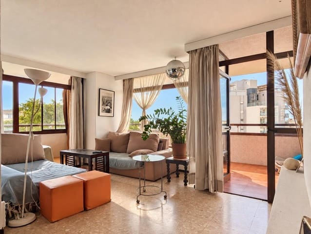 Piso de 2 habitaciones en Torremolinos en venta con piscina - 579.000 € (Ref: 10064745)