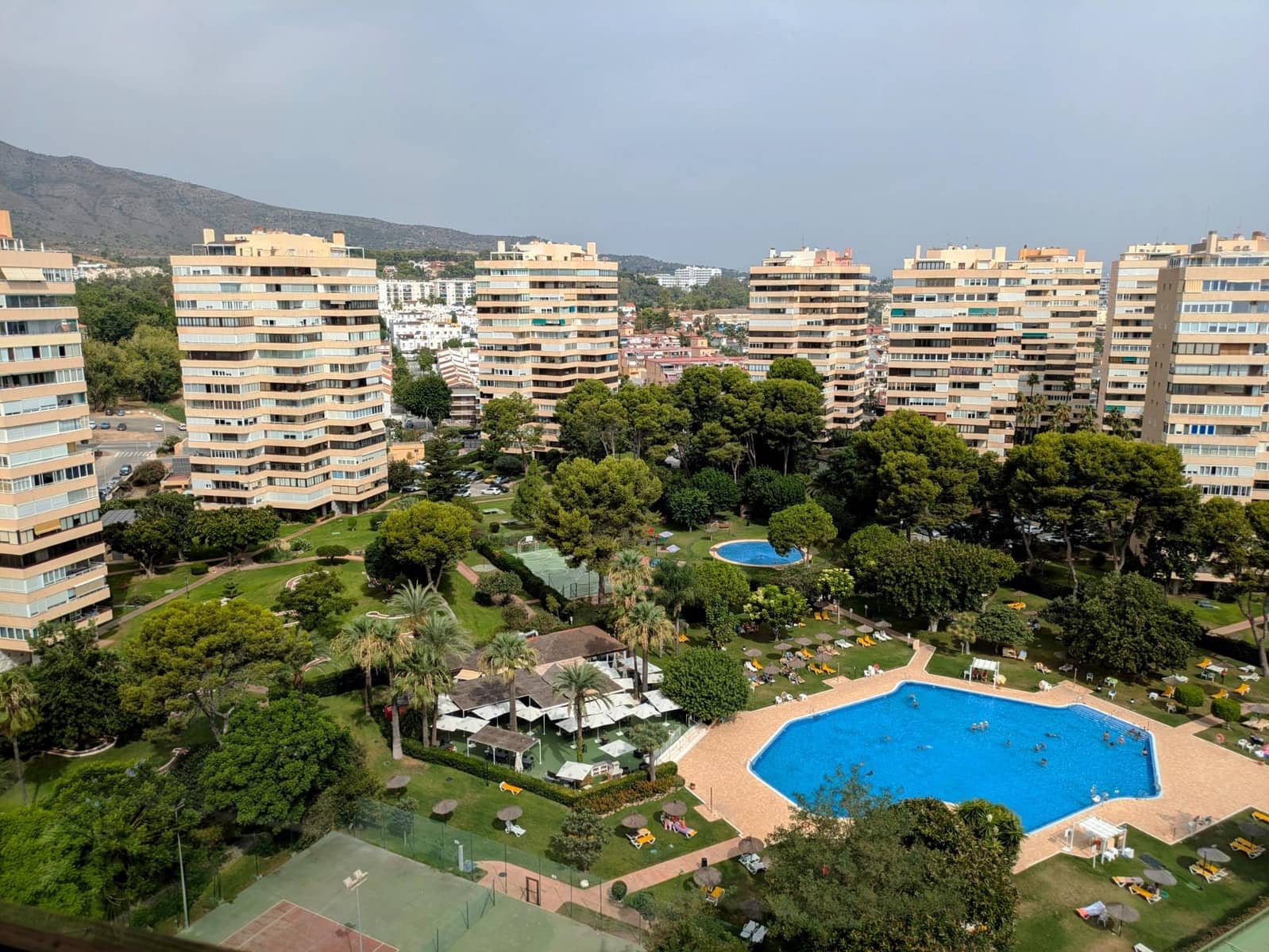 Piso de 2 habitaciones en Torremolinos en venta con piscina - 579.000 € (Ref: 10064745)