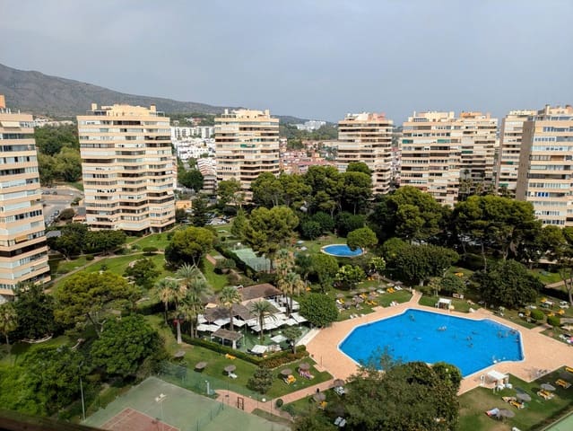 Piso de 2 habitaciones en Torremolinos en venta con piscina - 579.000 € (Ref: 10064745)