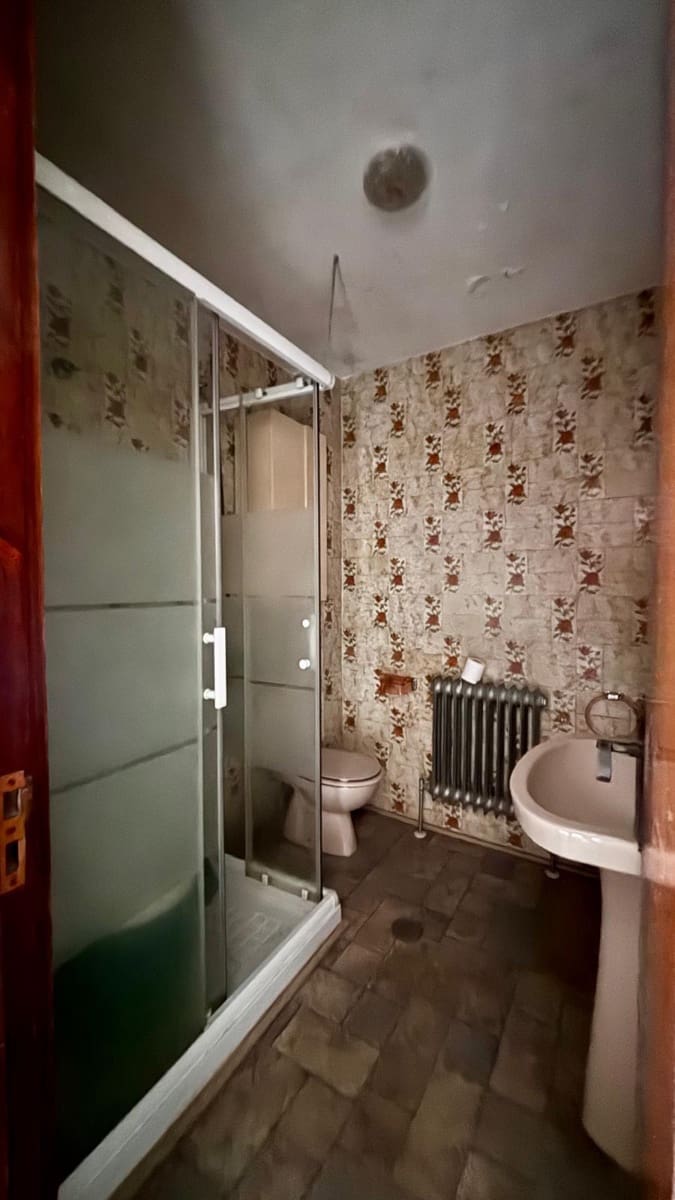4 soveværelse Lejlighed til salg i Santibanez de Bejar med garage - € 99.000 (Ref: 10094761)