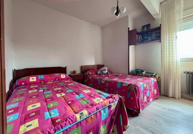 4 makuuhuone Asunto myytävänä paikassa Santibáñez de Béjar - 99 000 € (Ref: 10094761)