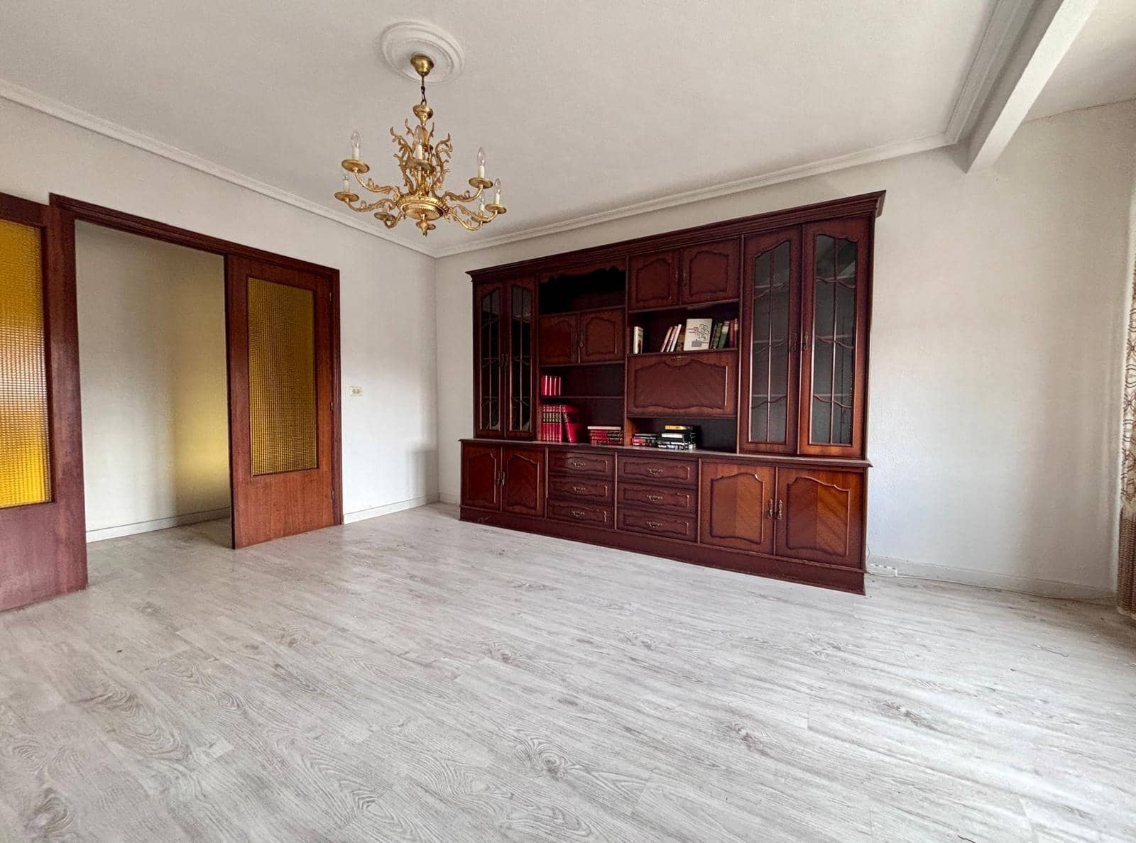 4 soveværelse Lejlighed til salg i Santibanez de Bejar med garage - € 99.000 (Ref: 10094761)