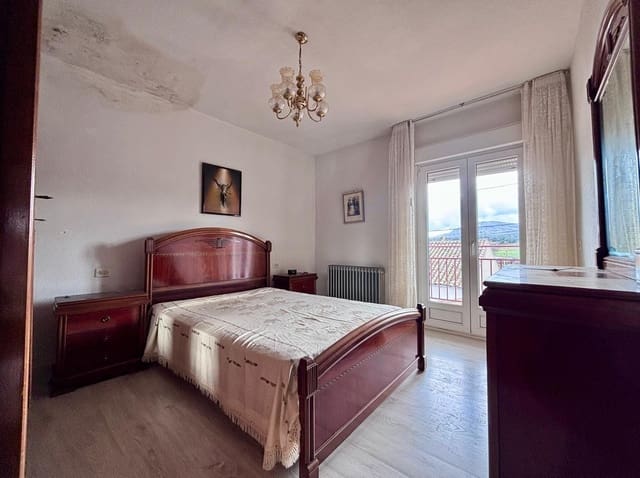 4 makuuhuone Asunto myytävänä paikassa Santibáñez de Béjar - 99 000 € (Ref: 10094761)