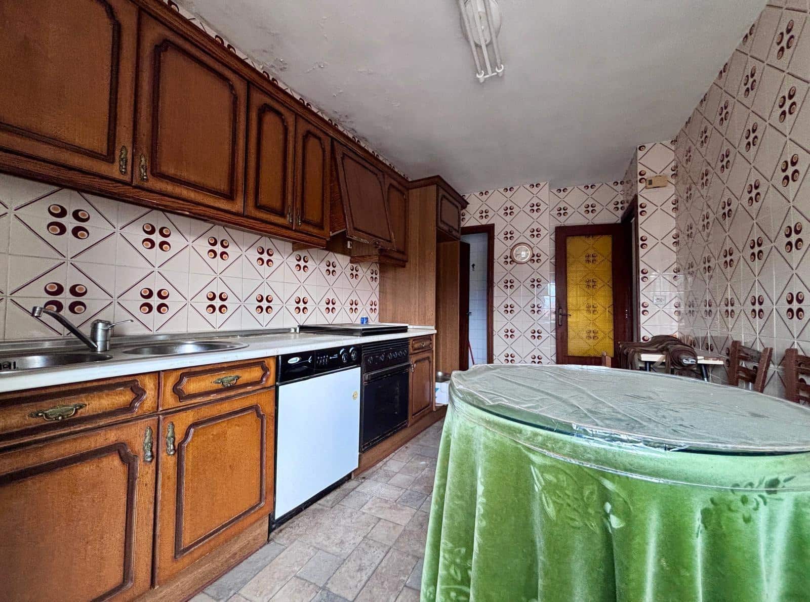 4 soveværelse Lejlighed til salg i Santibanez de Bejar med garage - € 99.000 (Ref: 10094761)