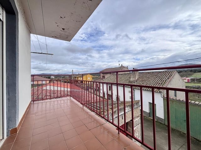 4 makuuhuone Asunto myytävänä paikassa Santibáñez de Béjar - 99 000 € (Ref: 10094761)