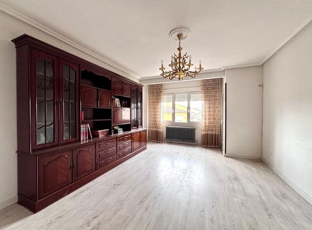 4 makuuhuone Asunto myytävänä paikassa Santibáñez de Béjar - 99 000 € (Ref: 10094761)