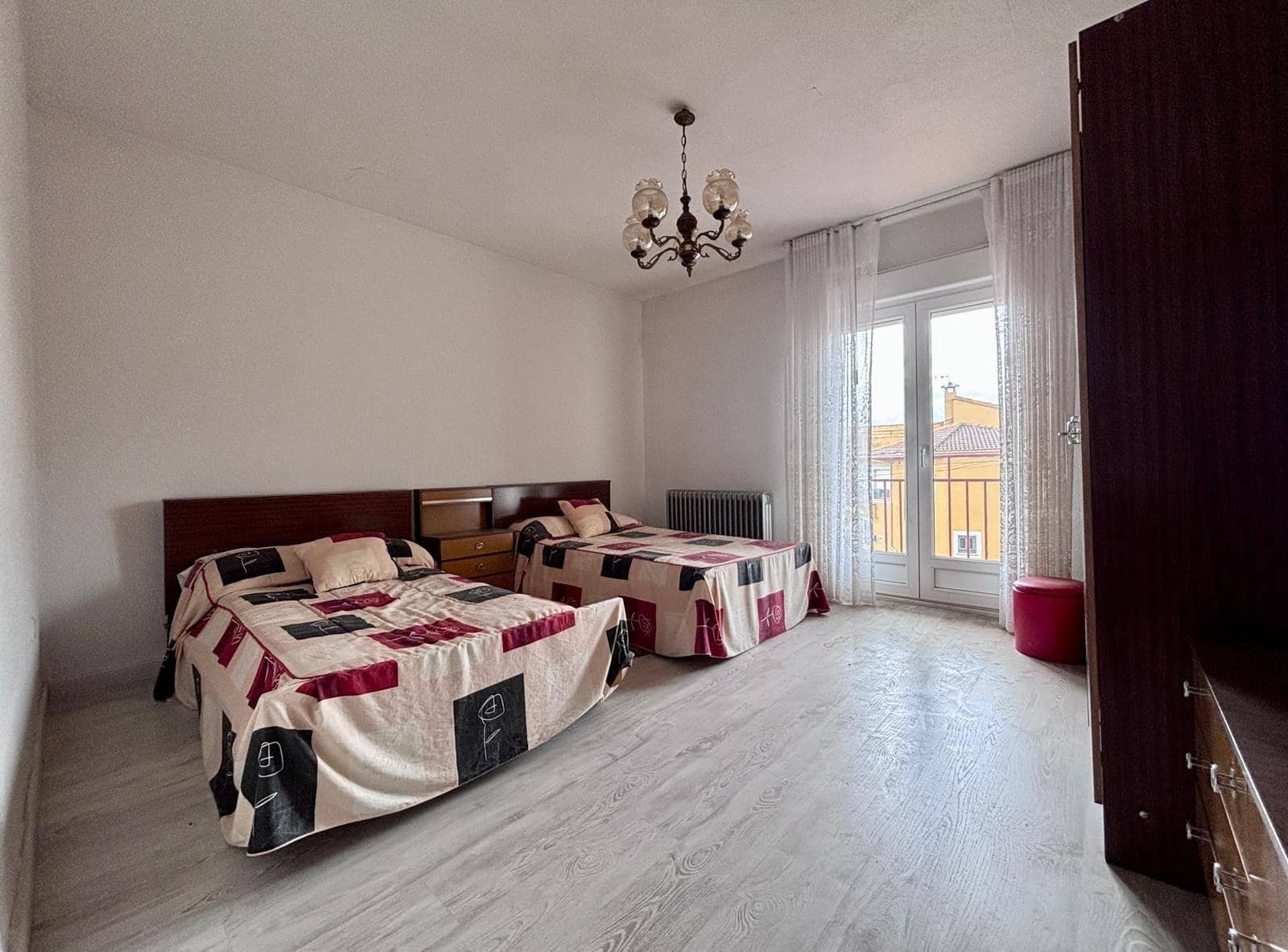4 soveværelse Lejlighed til salg i Santibanez de Bejar med garage - € 99.000 (Ref: 10094761)