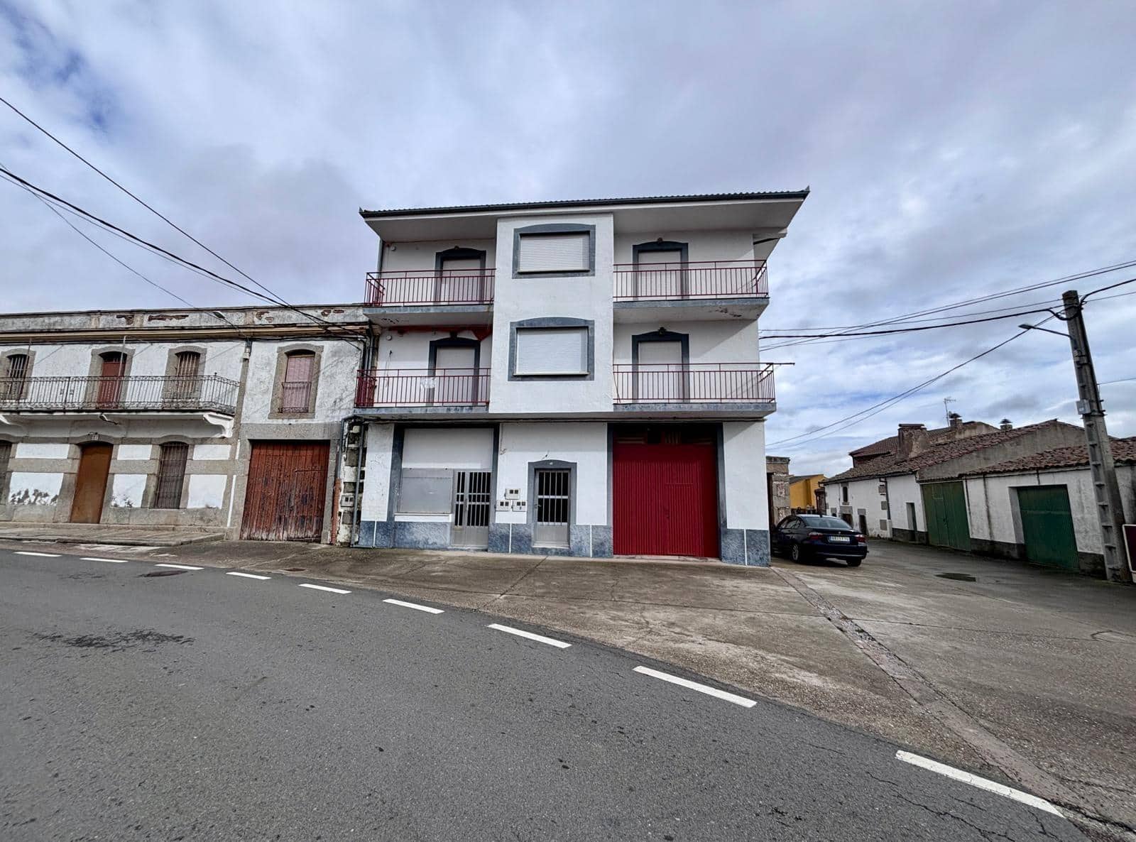 4 soveværelse Lejlighed til salg i Santibanez de Bejar med garage - € 99.000 (Ref: 10094761)
