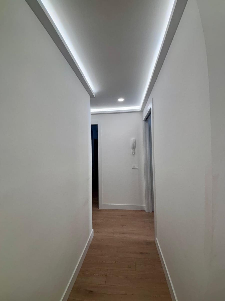 3 bedroom Flat for sale in Salamanca city with garage - € 510,000 (Ref: 10102688)