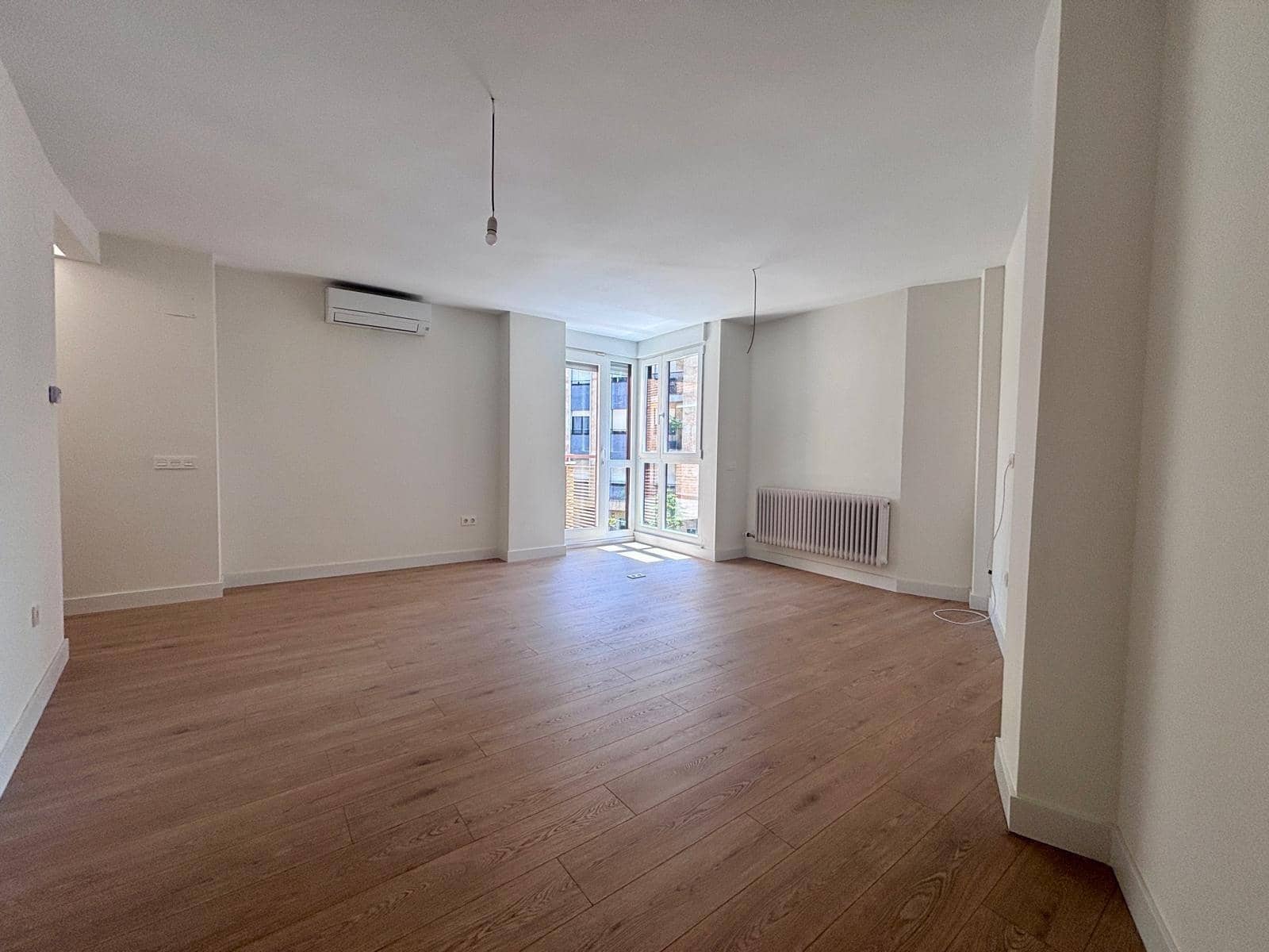 3 bedroom Flat for sale in Salamanca city with garage - € 510,000 (Ref: 10102688)
