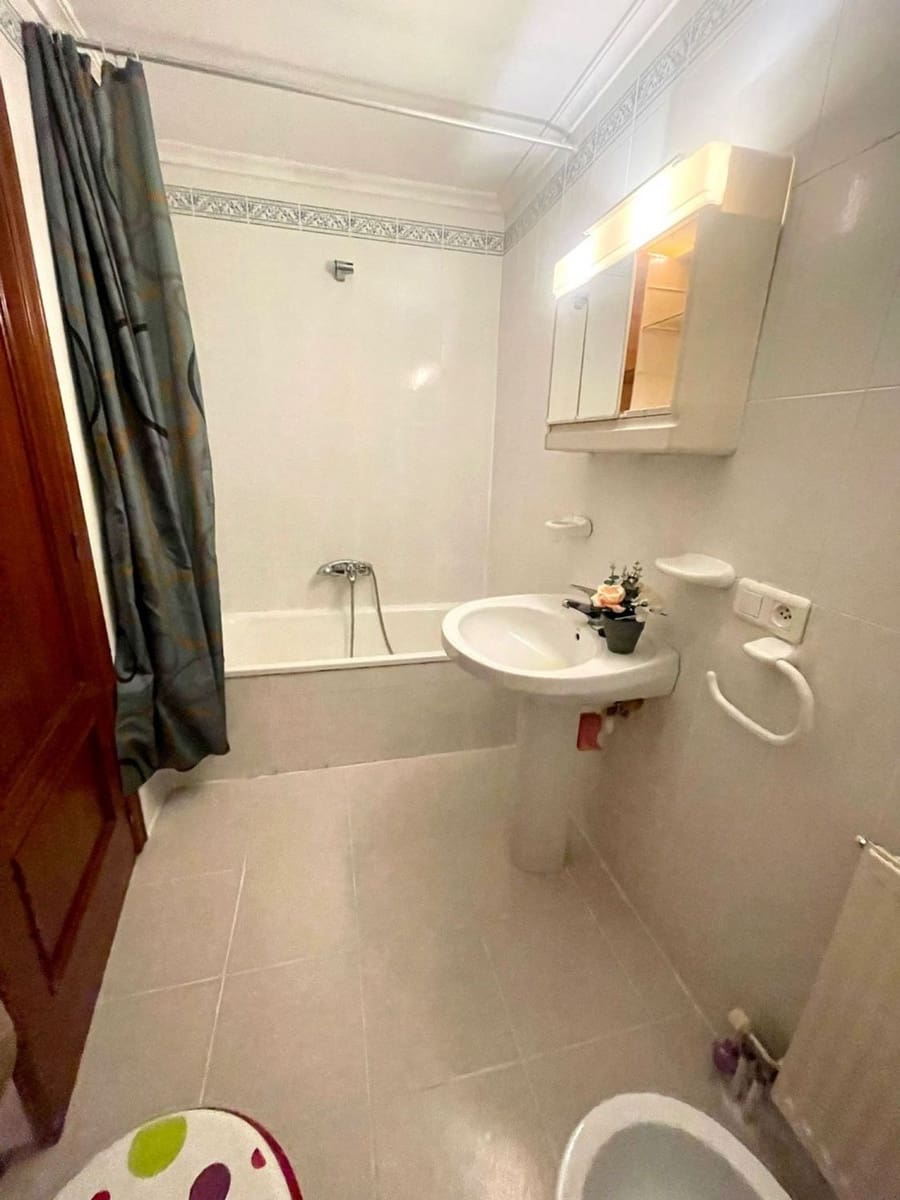 4 bedroom Flat for sale in Terradillos with pool garage - € 118,000 (Ref: 10115941)