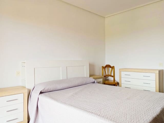 4 bedroom Flat for sale in Terradillos with pool garage - € 118,000 (Ref: 10115941)